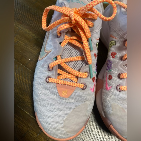 Size 4.5 (GS) - Nike Giannis Immortality Low Force Field - DM7609-500 - Picture 11 of 16